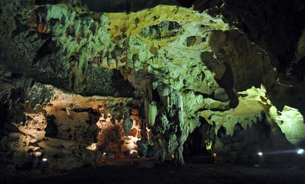 Экспансивная пещера Лолтун, мексика.